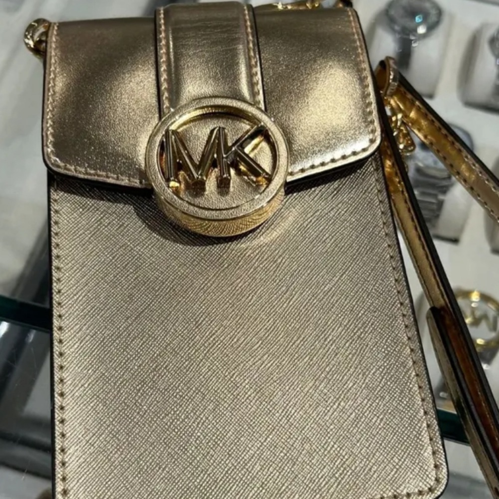 Michael Kors Carmen NS Phone XBody Gold In Tone - Picture 5 of 5